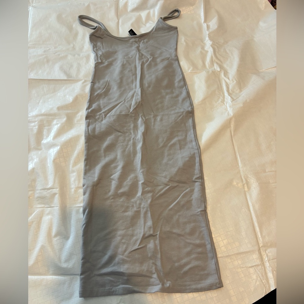 Forever 21 spaghetti strap maxi dress gray size small